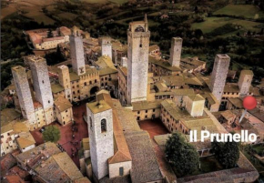 IL PRUNELLO - una casa tra le Torri